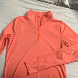 Fitted lightweight long sleeve top